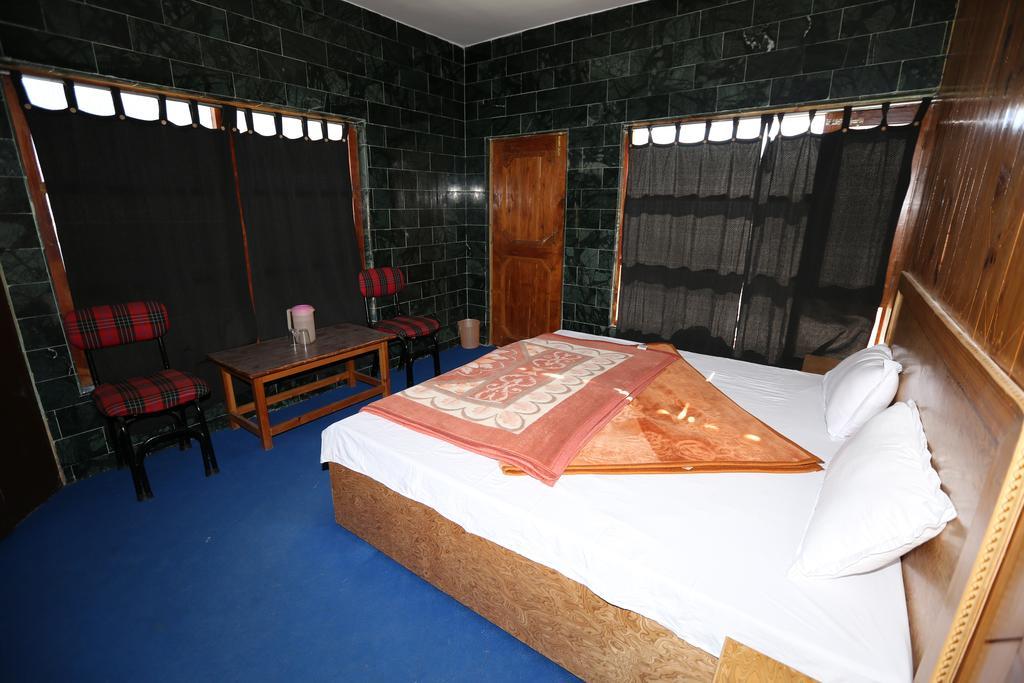 Hotel Ridge View Manāli Zimmer foto