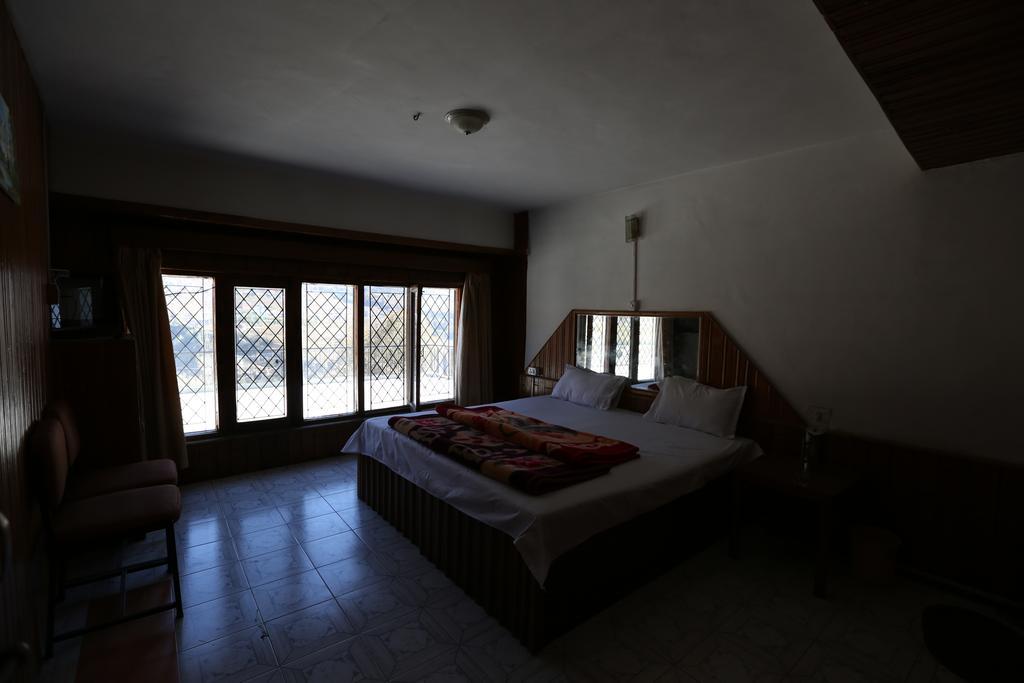 Hotel Ridge View Manāli Zimmer foto