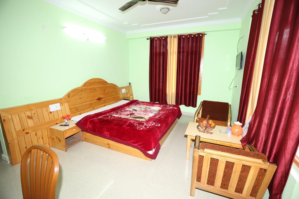 Hotel Ridge View Manāli Zimmer foto