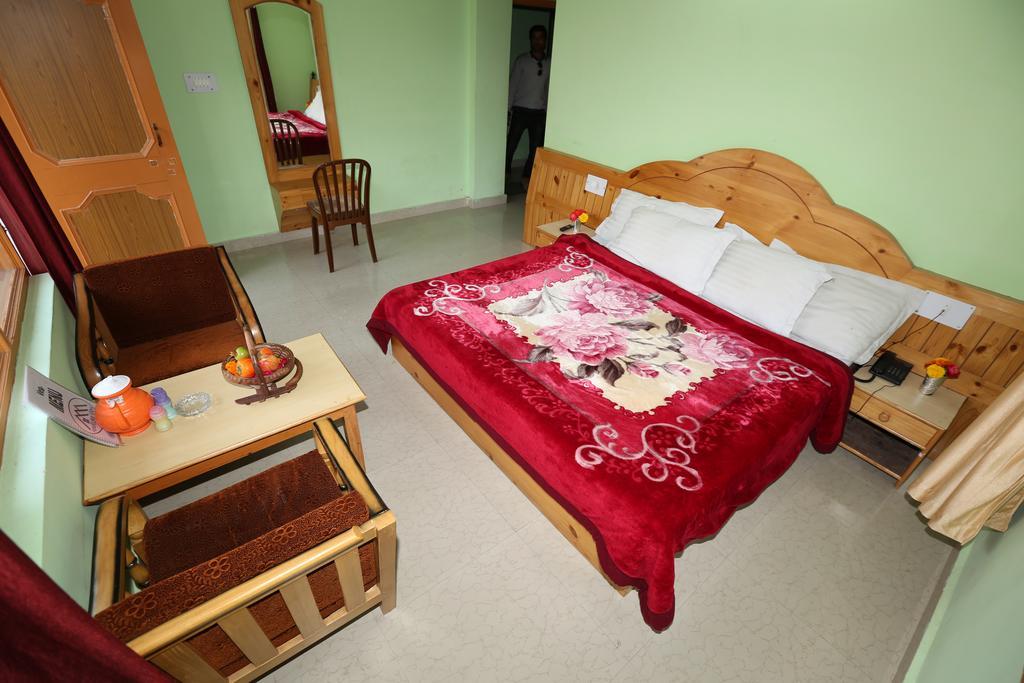 Hotel Ridge View Manāli Zimmer foto